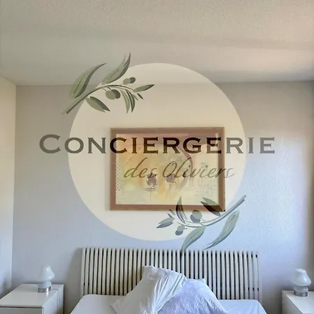 Duplex La Faviere شقة *